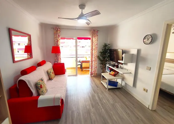 In Puerto De Santiago. Jardines Del Mar * プエルト・デ・サンティアゴ